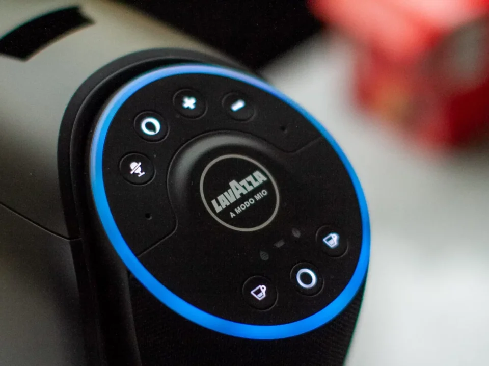 Lavazza-Voicy-1-2048x1365-1-e1658224783901-1536x944-1